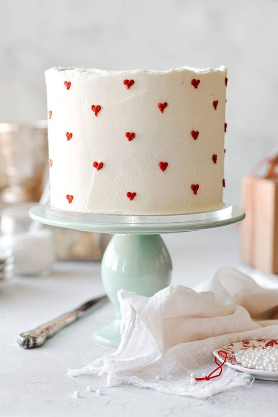 کیک تولد ساده و شیک 