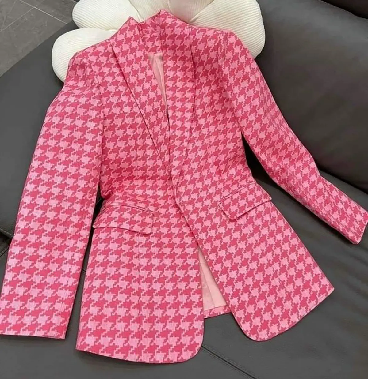 کت صورتی مجلسی کت صورتی دخترانه کت صورتی کوتاه کت صورتی پررنگ کت صورتی با چی ست میشه کت و شلوار صورتی مجلسی کت صورتی زنانه با شلوار مشکی کت و شلوار صورتی دخترانه