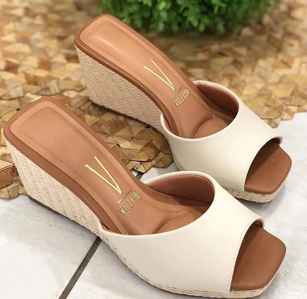 صندل پاشنه بلند لژدار صندل پاشنه بلند زنانه صندل مجلسی صندل پلاستیکی زنانه صندل زنانه صندل طبی زنانه صندل زنانه جدید کفش مجلسی زنانه پاشنه کوتاه