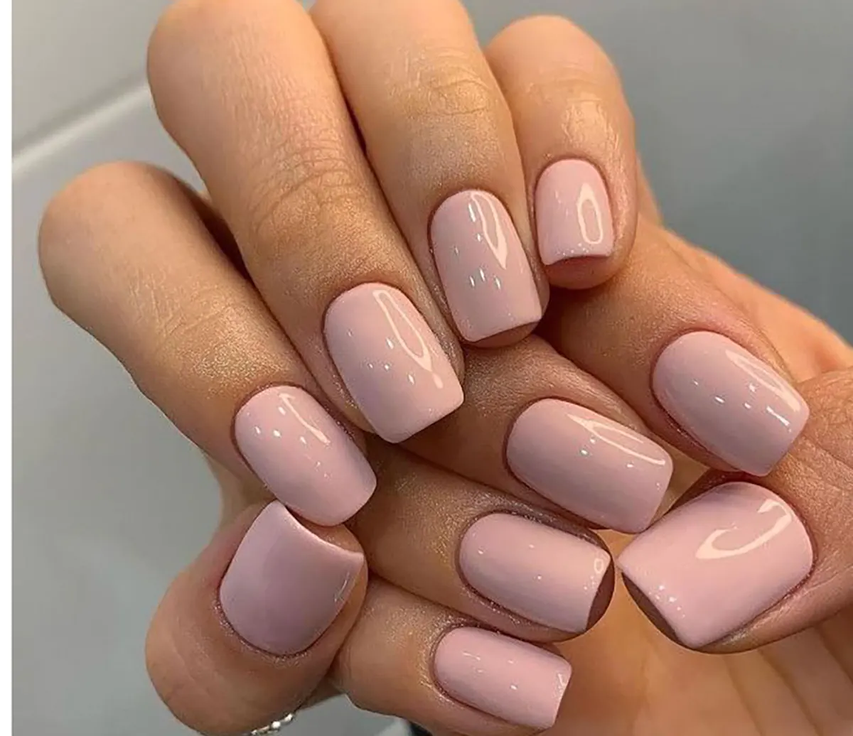 رنگ لاک نود برای پوست گندمی ناخن نود شاین ناخن نود فرنچ طرح ناخن نود جدید ناخن نود کوتاه ناخن نود نچرال لاک نود صورتی لاک نود پاستل