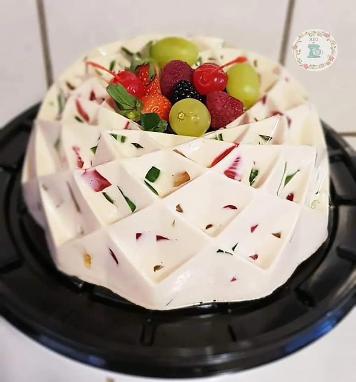 کیک میوه ای فرانسوی کیک میوه ای زمستانی طرز تهیه کیک میوه ای موز کیک میوه ای تابستانی کیک میوه ای سریع و راحت طرز تهیه کیک میوه ای سیب طرز تهیه کیک میوه ای چند لایه کیک میوه ای خانگی