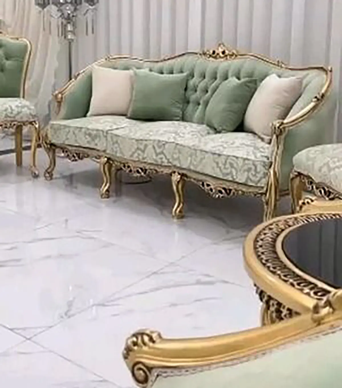 قیمت مبل سلطنتی ۹ نفره با چوب راش مبل سلطنتی کلاسیک زیباترین مبل سلطنتی جهان مبل سلطنتی گران قیمت قیمت مبل سلطنتی قدیمی قیمت مبل سلطنتی دیجی کالا قیمت مبل سلطنتی دست دوم جدیدترین مبل استیل ترک