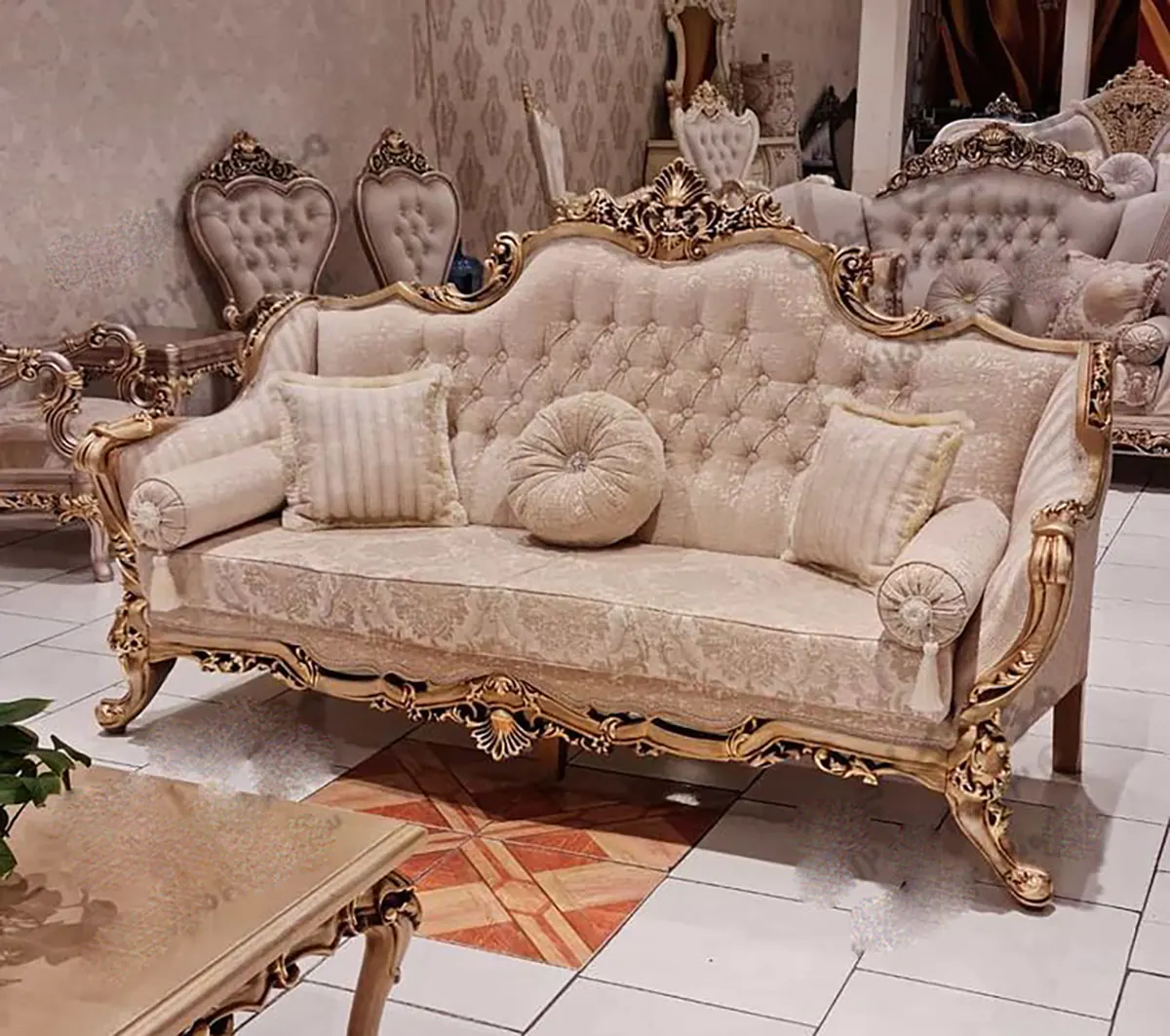 قیمت مبل سلطنتی ۹ نفره با چوب راش مبل سلطنتی کلاسیک زیباترین مبل سلطنتی جهان مبل سلطنتی گران قیمت قیمت مبل سلطنتی قدیمی قیمت مبل سلطنتی دیجی کالا قیمت مبل سلطنتی دست دوم جدیدترین مبل استیل ترک