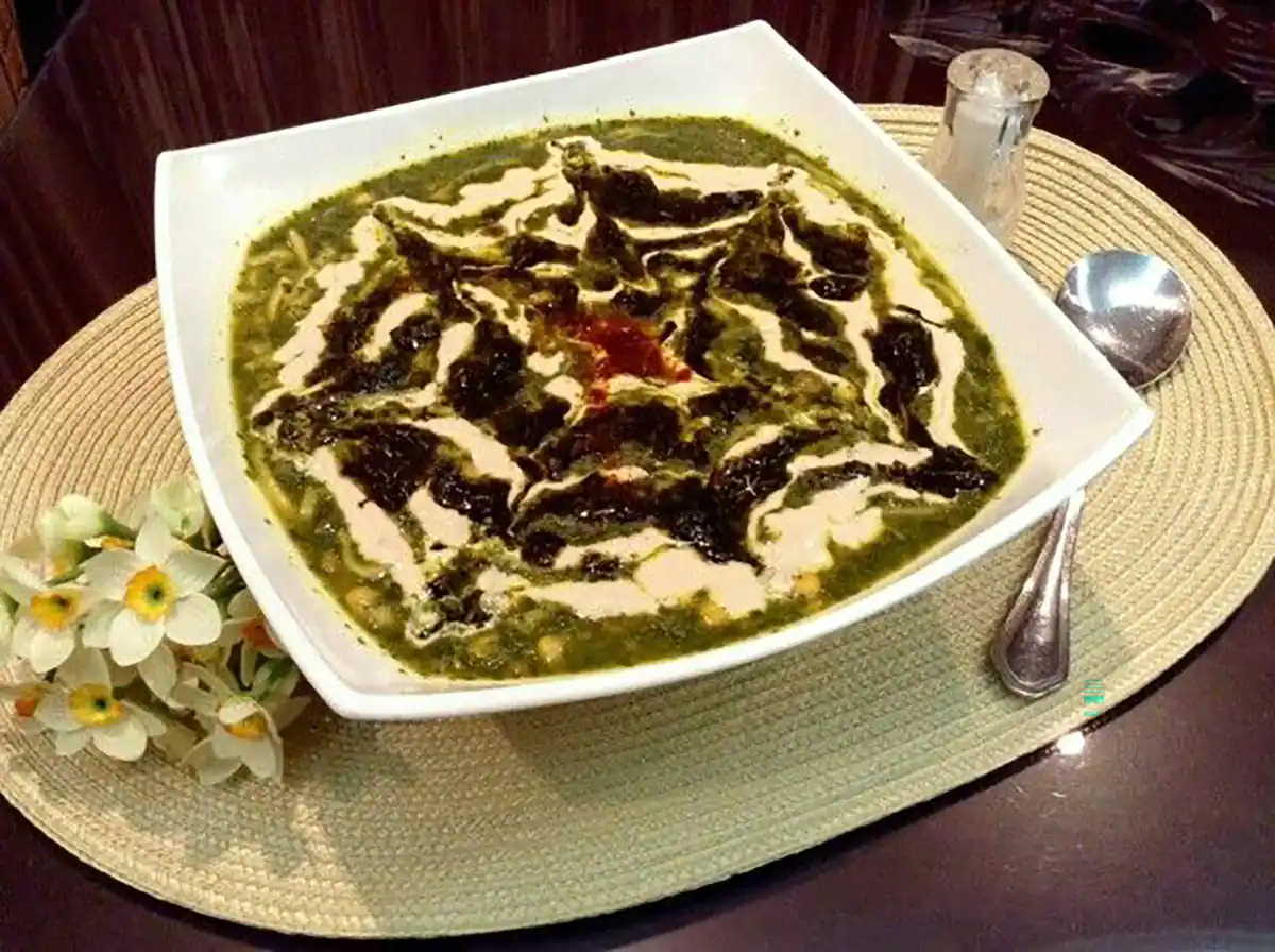  کشک برای تزیین آش رشته
تزیین ساده آش رشته
عکس آش رشته
 آش رشته برای 4 نفر
طآش رشته برای 6 نفر
آش رشته برای 20 نفر

