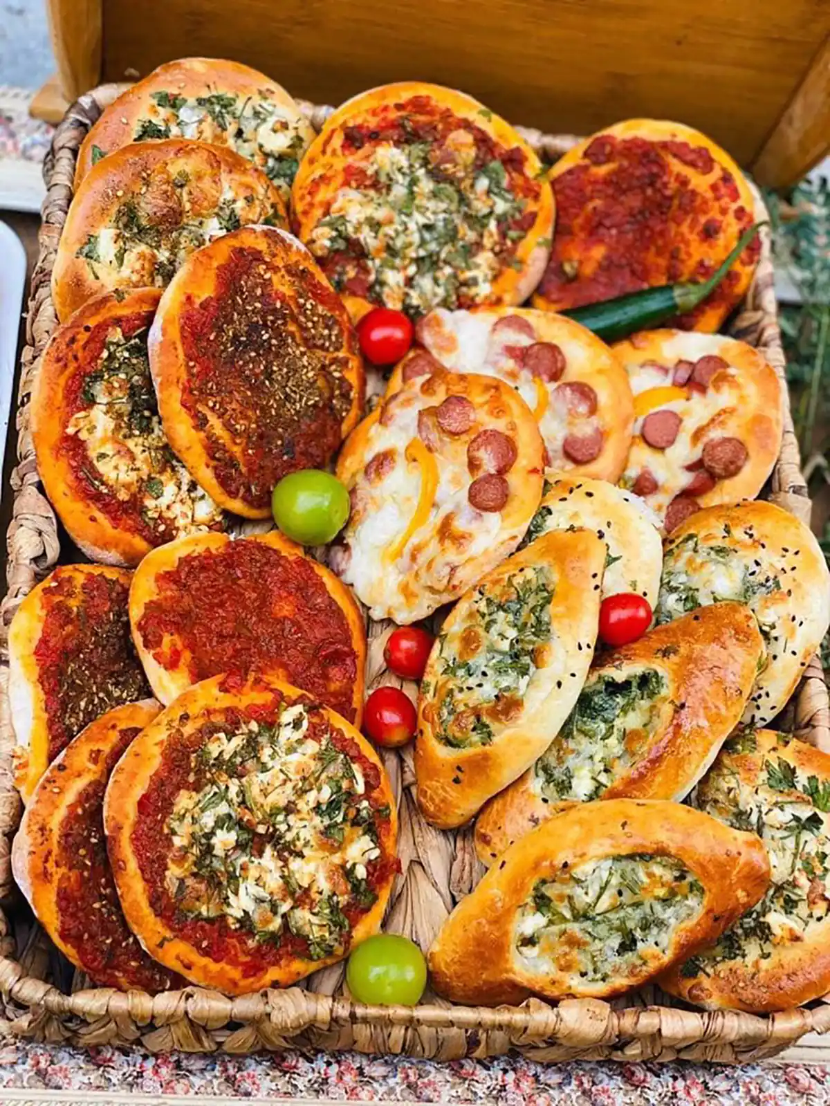 فیلم پیتزا طرز تهیه پیتزا ساده با سوسیس عکس پیتزا طرز تهیه پیتزا خانگی در فر پیتزا مخصوص طرز تهیه پیتزا مرغ طرز تهیه پیتزا با خمیر آماده طرز تهیه پیتزا مخصوص رستورانی
