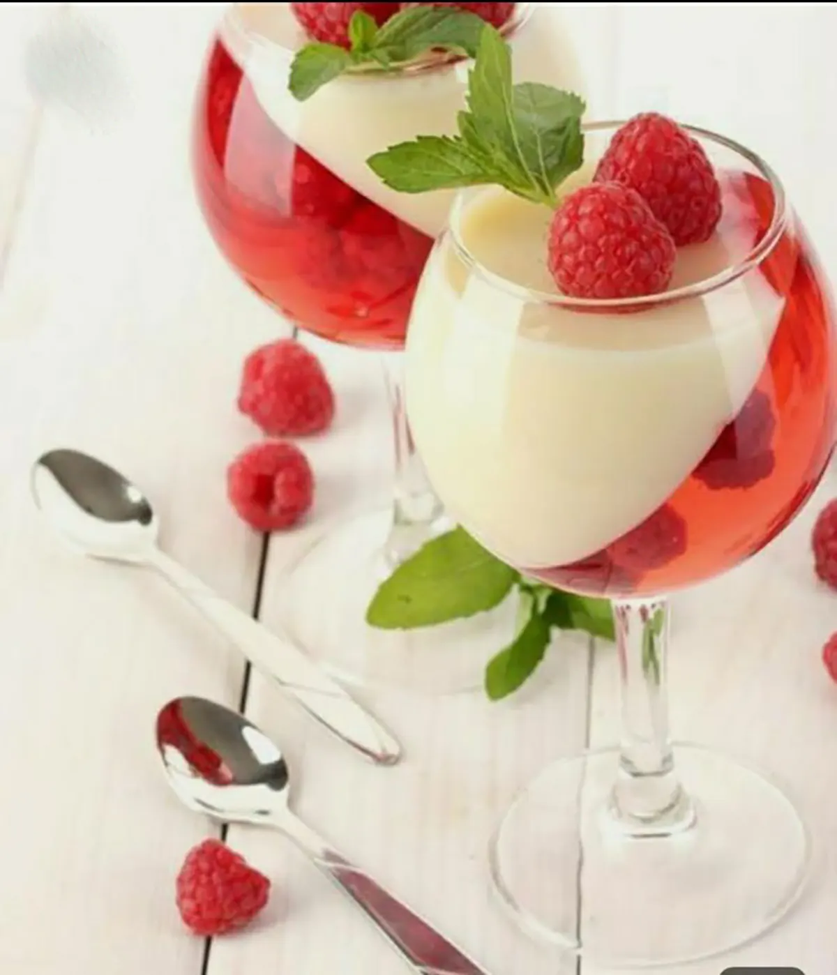 ژله ساده و شیک برای مهمانی تزیین ژله ساده طرز تهیه ژله مجلسی ساده قیمت ژله تک نفره مجلسی تزیین ژله عروس برای تزیین ژله از چی استفاده کنیم تزیین ژله مهمانی ژله مجلسی تک نفره