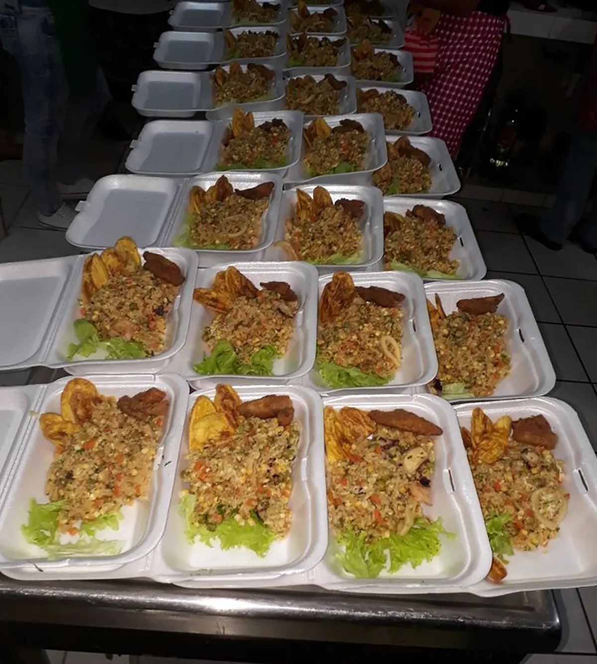 تزیین میز غذا تزیین ساده شب یلدا مدل ناخن کوتاه تزیین نذری محرم دیزاین میزشام