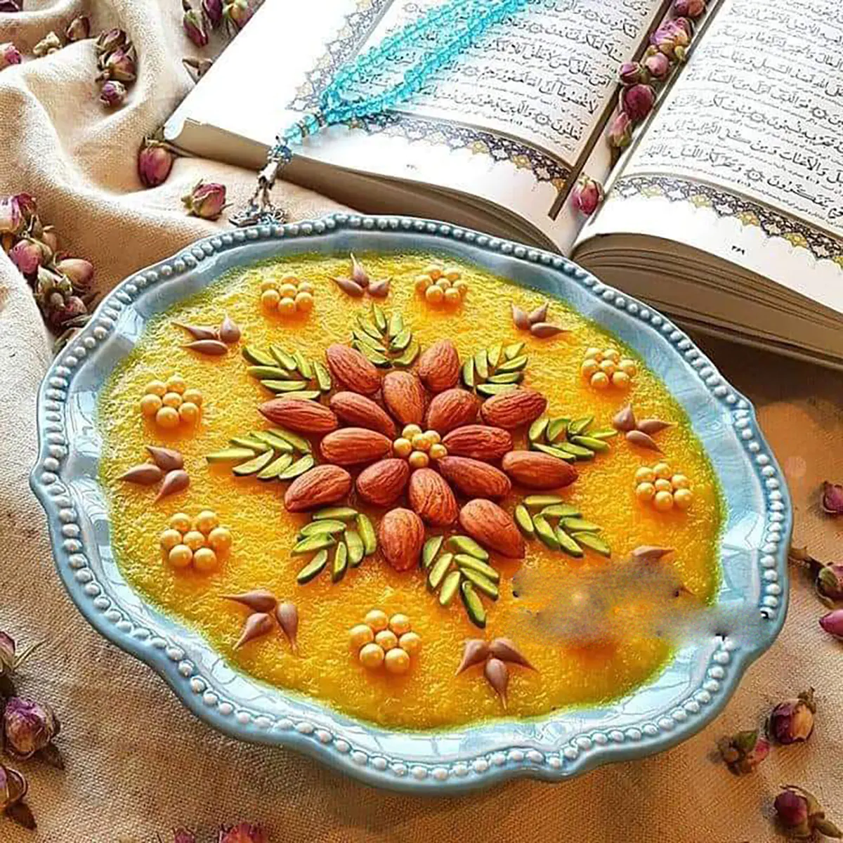 تزیین شله زرد در ظرف مستطیل تزیین شله زرد تک نفره تزیین شله زرد با دارچین بدون شابلون تزیین شله زرد مجلسی تزیین شله زرد با گل محمدی تزیین شله زرد با پودر نارگیل شله زرد برای ۳۰ نفر طرز تهیه ی شله زرد نذری
