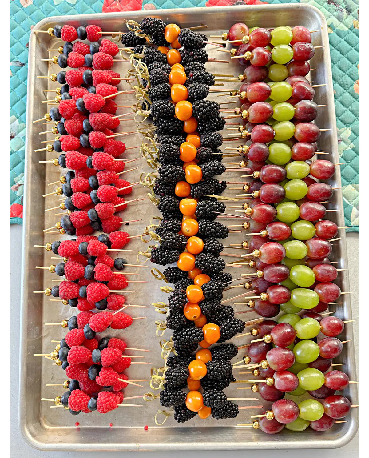 سینی میوه ساده سینی میوه تابستانی سینی میوه تابستانی برای تولد سینی میوه زمستانی تزیین سینی میوه ساده سینی میوه زمستانی برای تولد سینی میوه برای تولد سینی مزه میوه و تنقلات