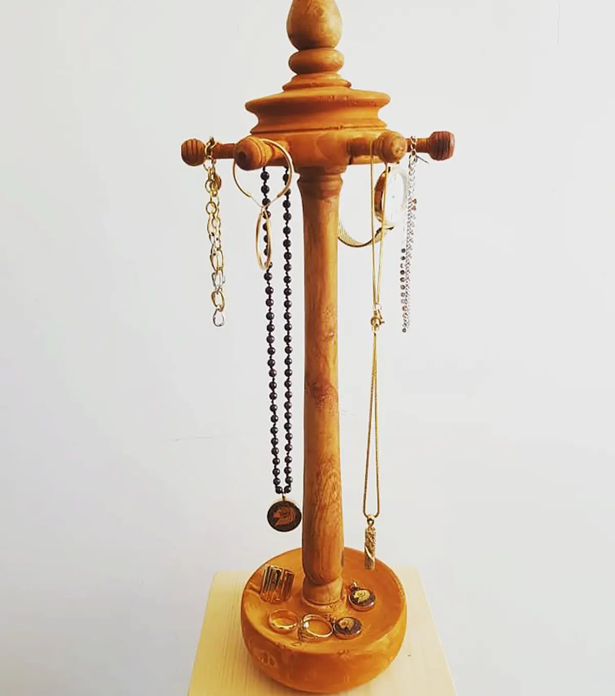 جعبه جواهرات دیجی کالا جعبه جواهرات از کجا بخرم استند بدلیجات برای مغازه جعبه جواهرات لوکس استند گردنبند دیجی کالا کیف جواهرات مسافرتی استند انگشتر دیجی کالا جعبه جواهرات شیشه ای