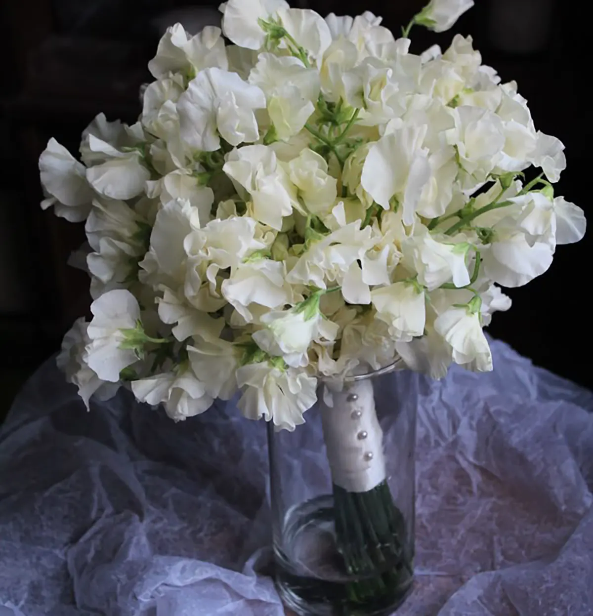 دسته گل ساده و شیک دسته گل رز سفید ساده دسته گل سفید برای تولد دسته گل کوچک برای هدیه دسته گل سفید عروس دسته گل هدیه
