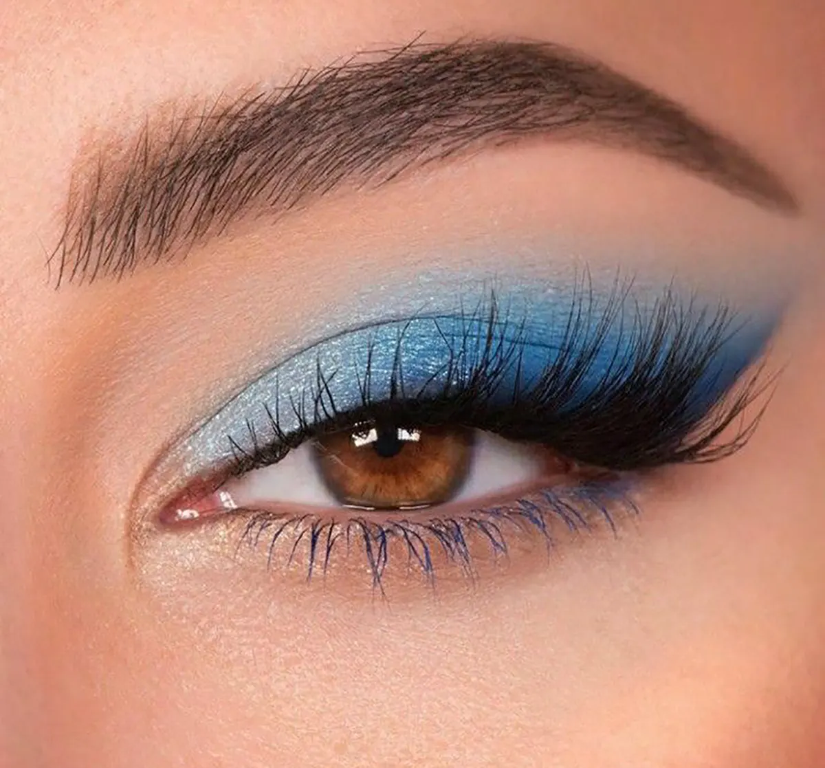 سایه چشم آبی دخترانه 
