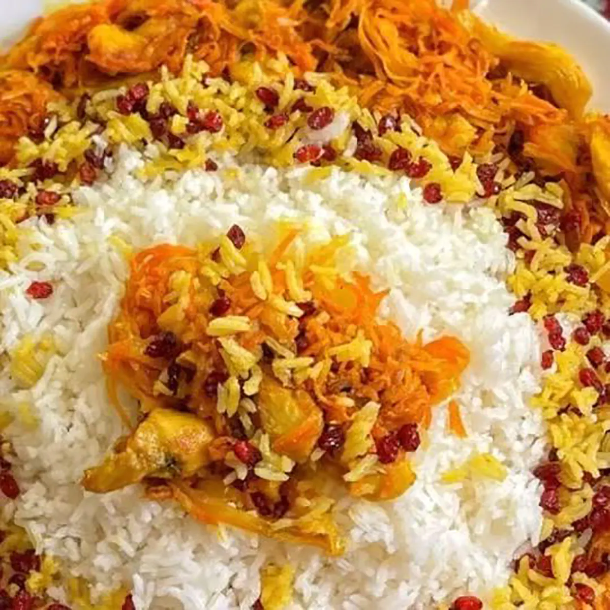 تزیین برنج و مرغ