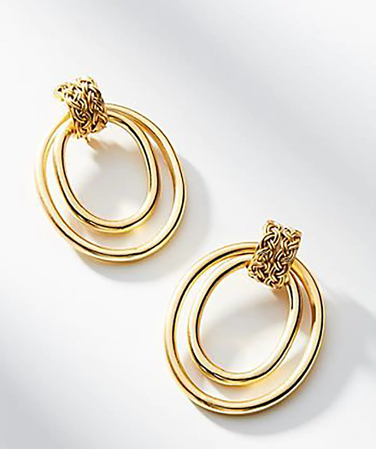 گوشواره حلقه ای بزرگ
