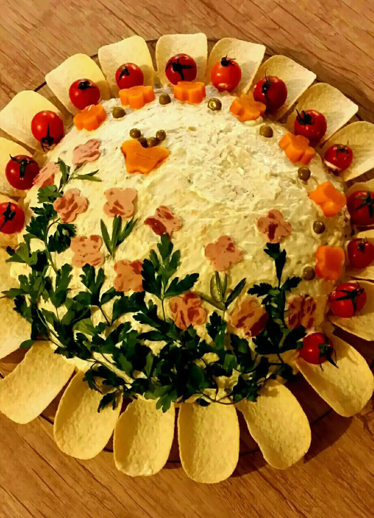 تزیین سالاد الویه برای تولد دختر 