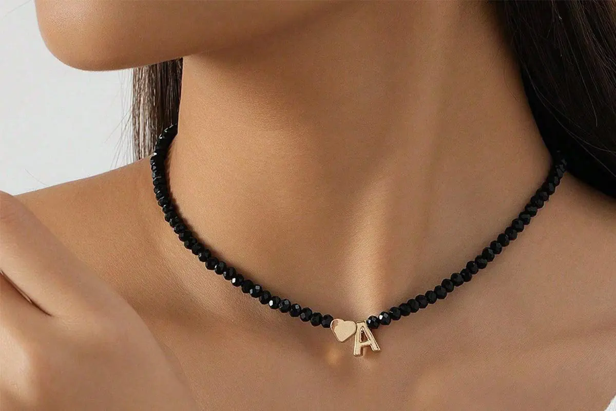 گردنبند حروف انگلیسی بادکنکی
