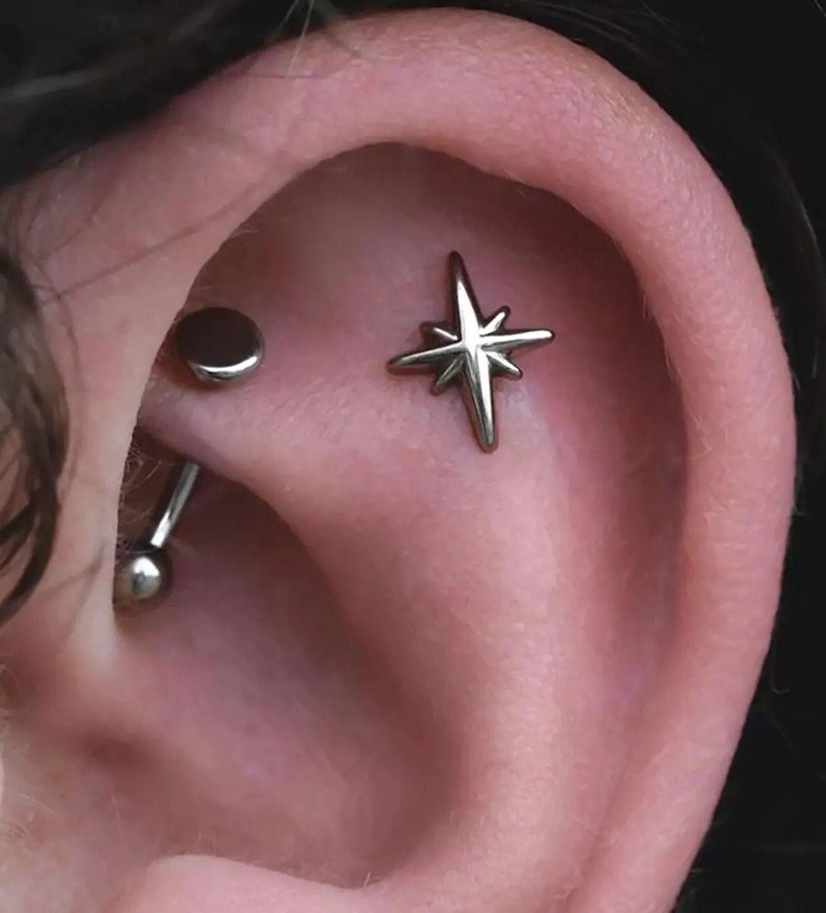 پیرسینگ میخی بینی طلا
