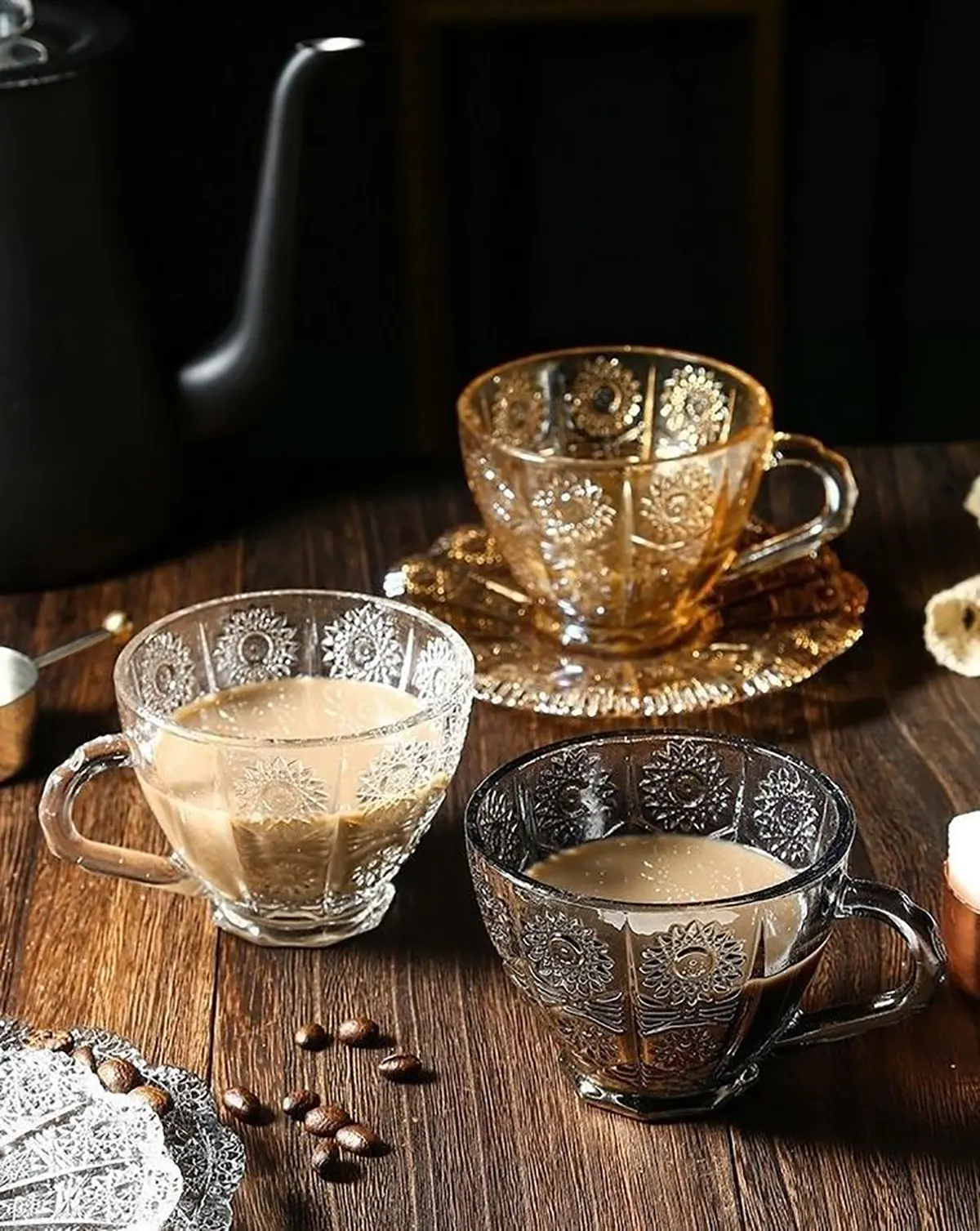 فنجان قهوه خوری کوچک شیشه ای
