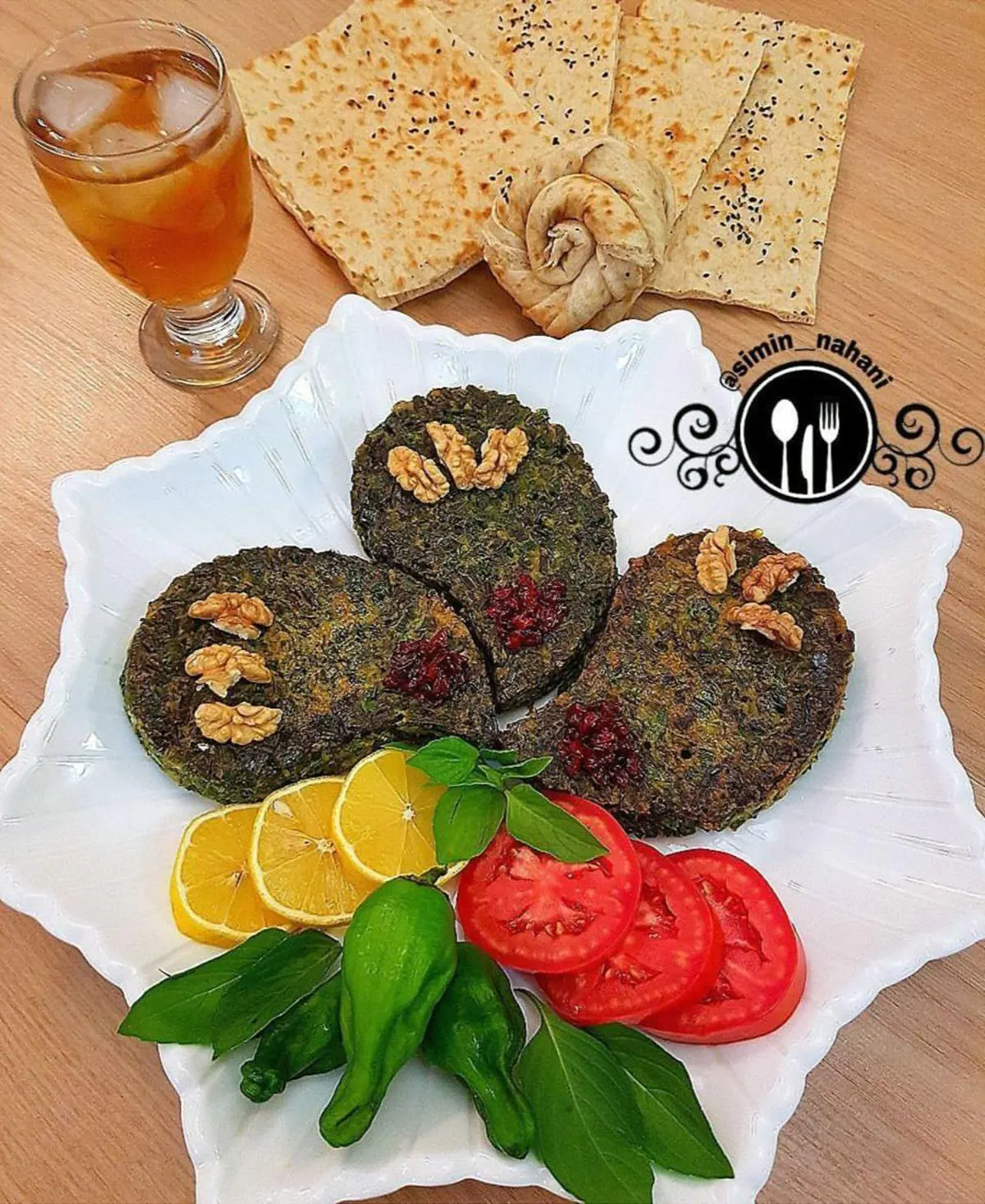 تزیین کوکو سبزی برای جشنواره غذا