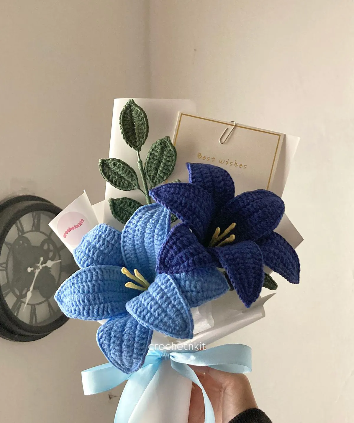 شاخه گل بافتنی
