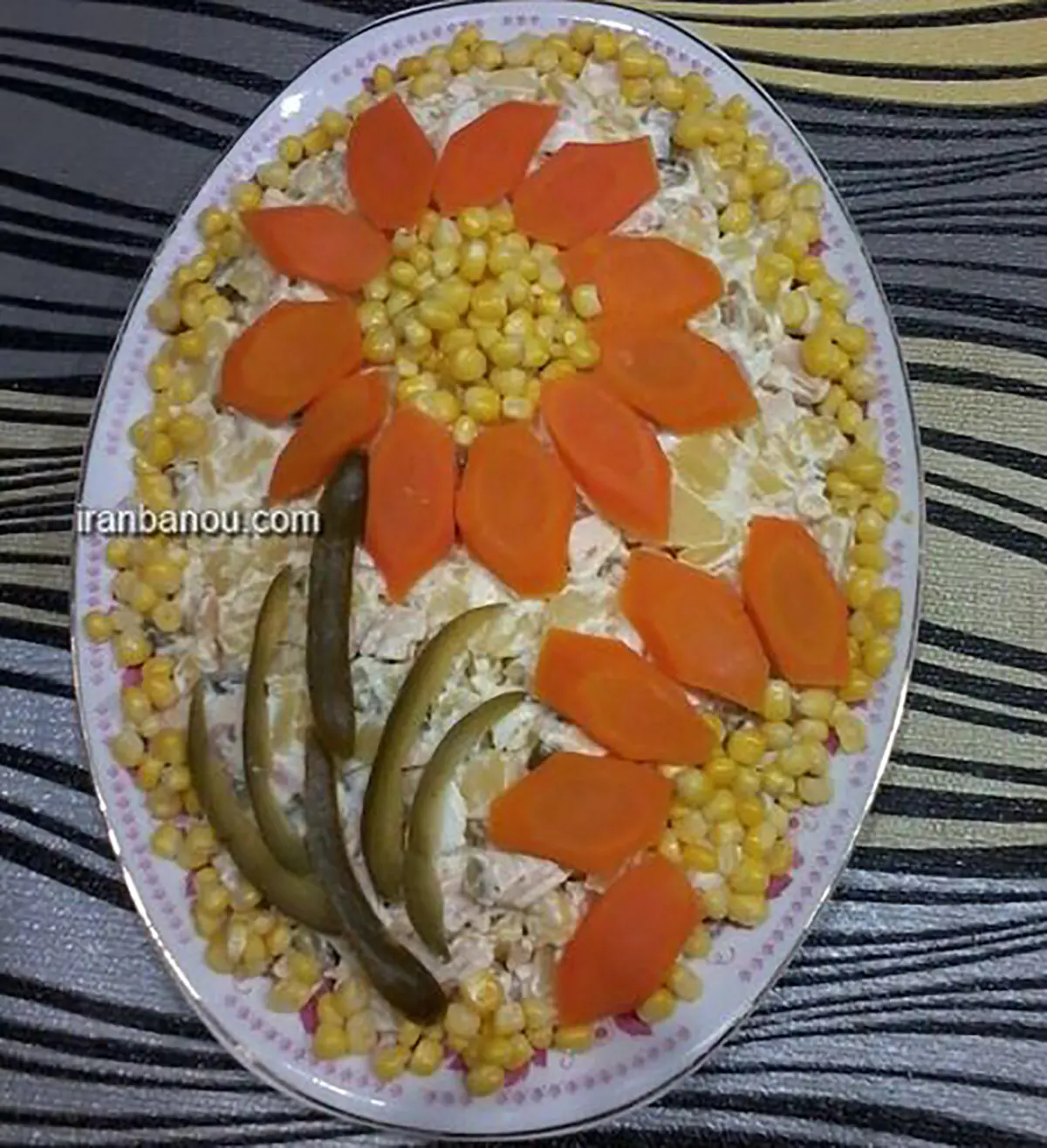 طرز تهیه سالاد الویه ساده
