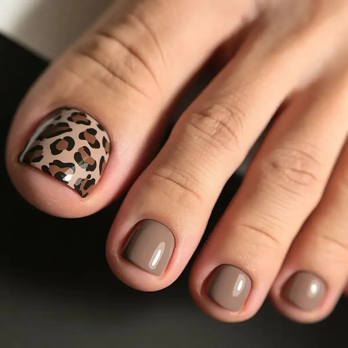 طراحی ناخن پا فانتزی 
