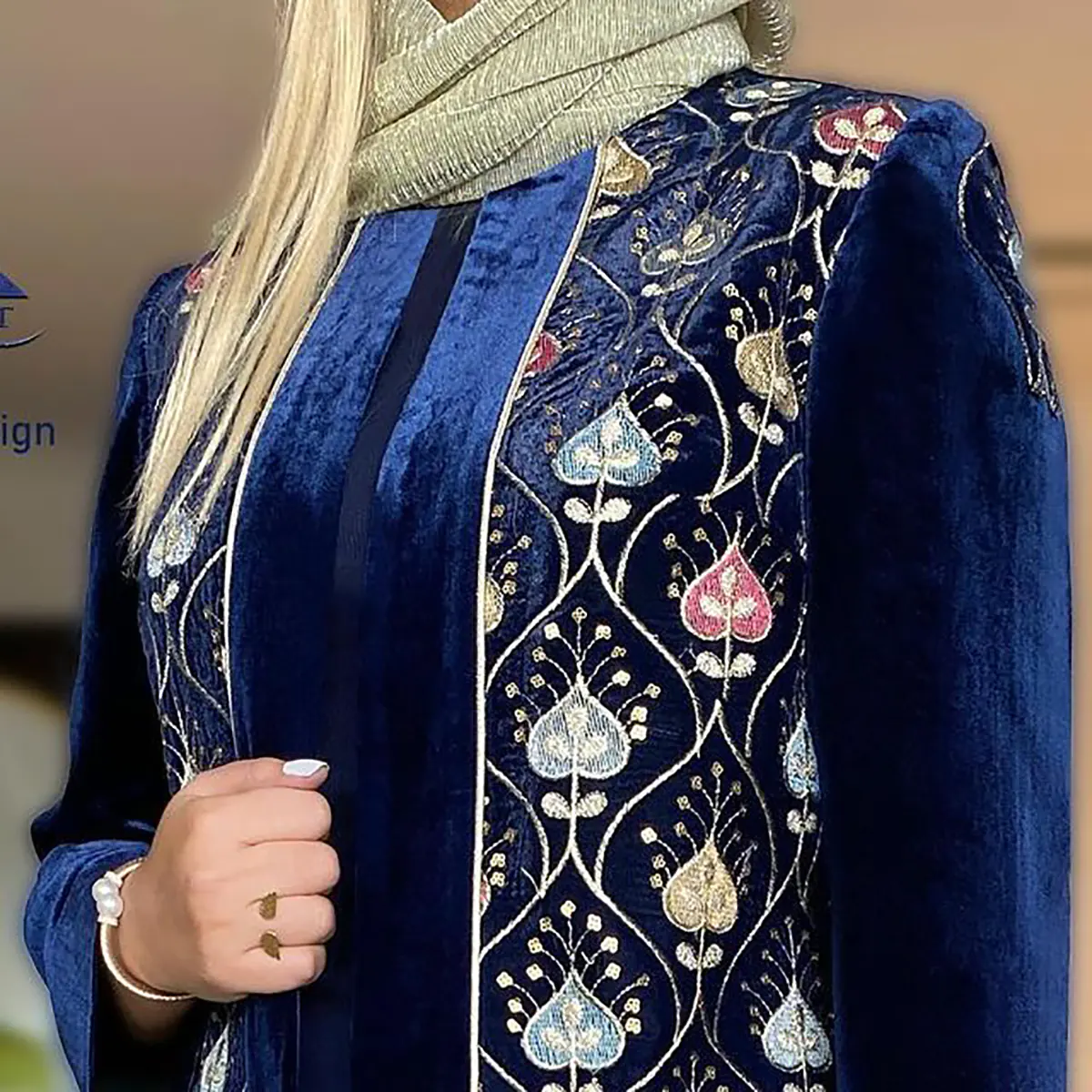 مانتو کتی سنتی مشکی
