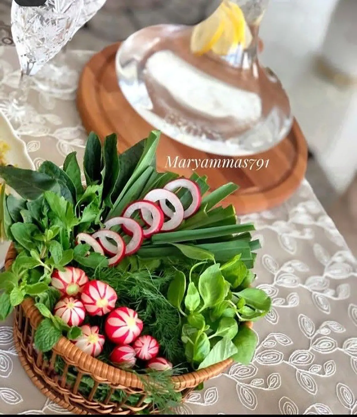 تزیین سبزی خوردن برای سفره نذری