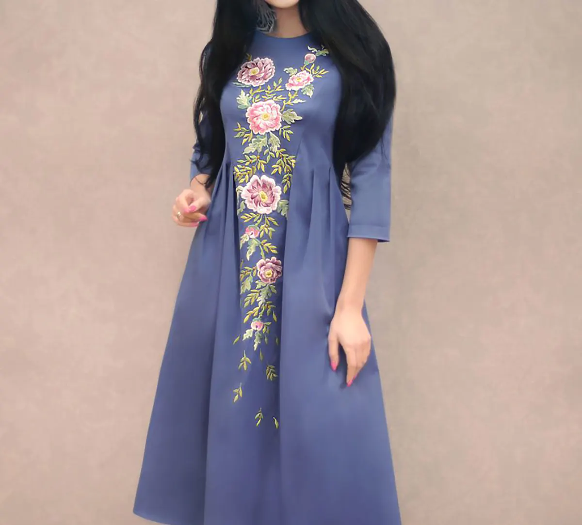 لباس گلدوزی افغانی