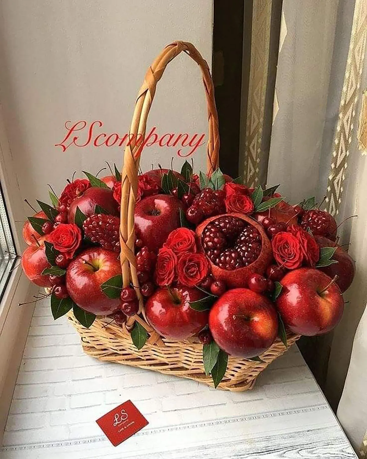 تزیین میوه شب یلدا برای عروس
