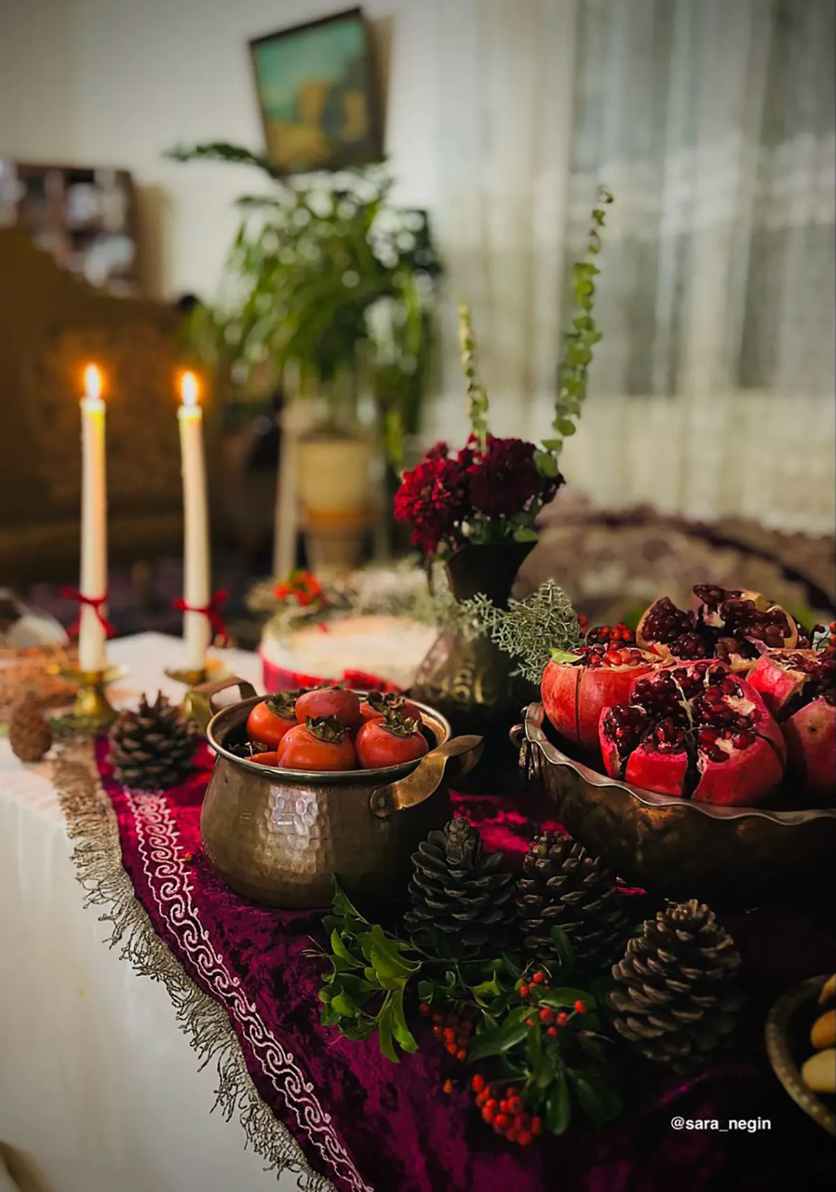 تزیین میوه شب یلدا در سینی مسی
