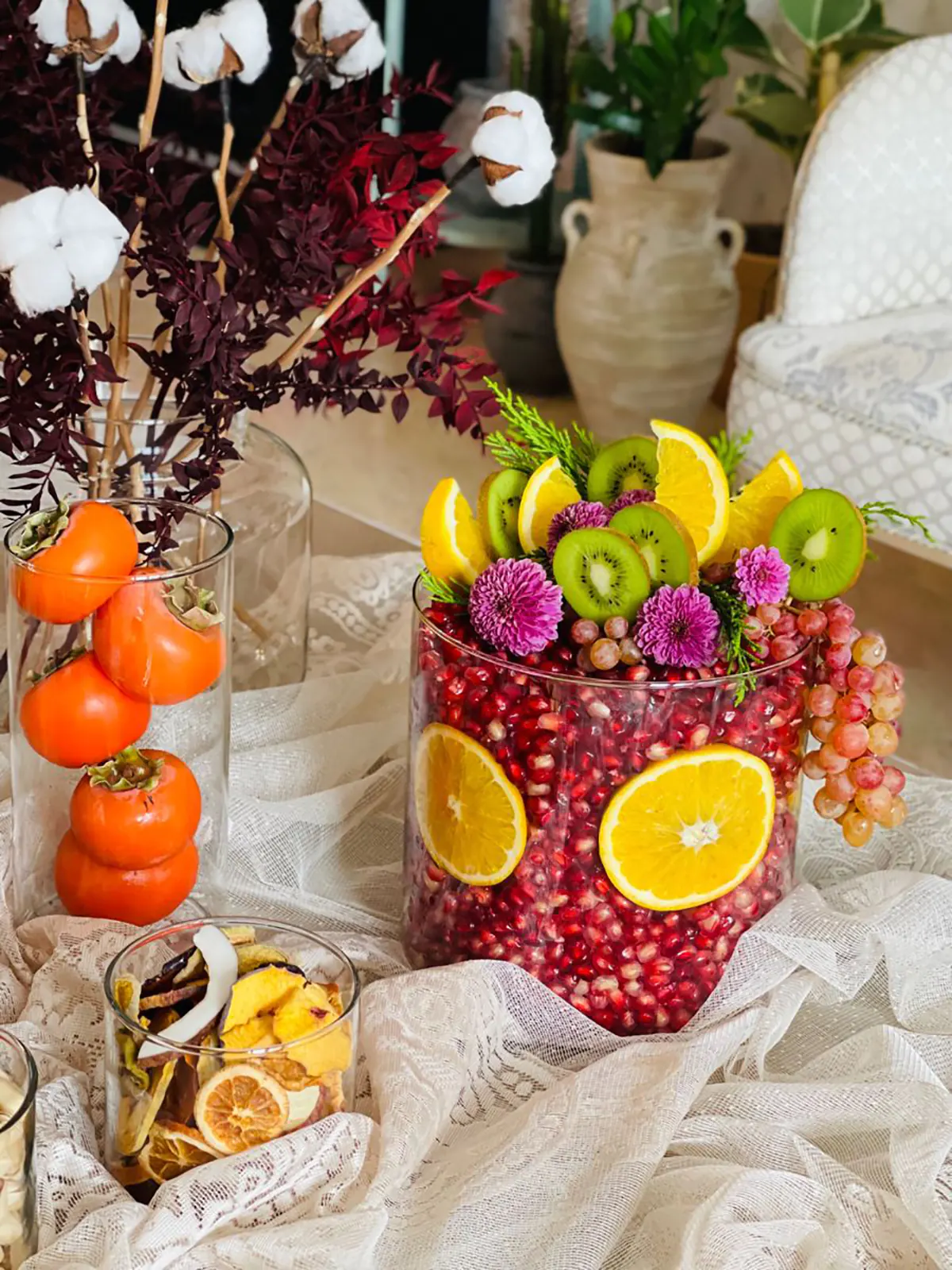 تزیین میوه شب یلدا در سینی گرد
