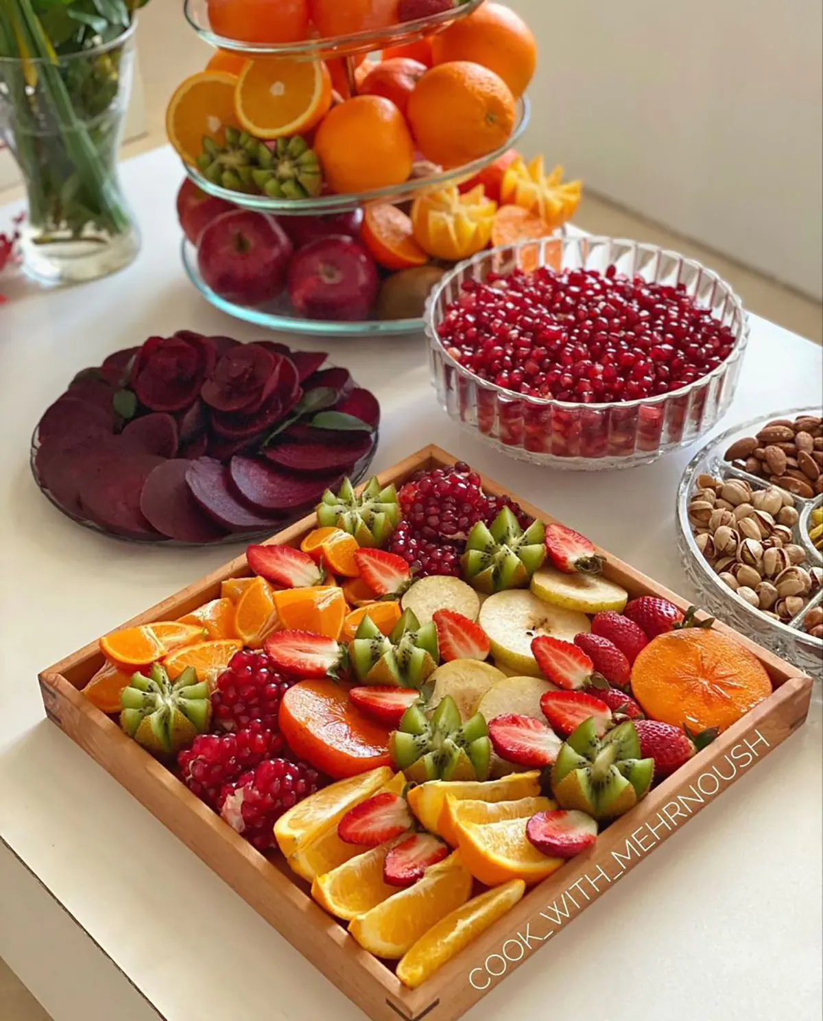 تزیین ظرف میوه شب یلدا

