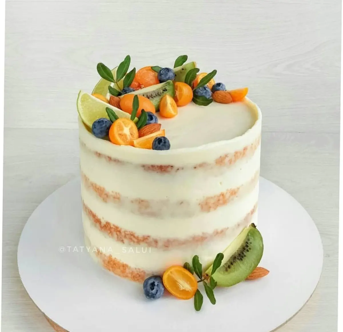 طرز تهیه کیک میوه ای
